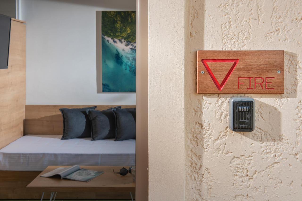 4 Elements Holiday Homes 赫索尼索斯 外观 照片