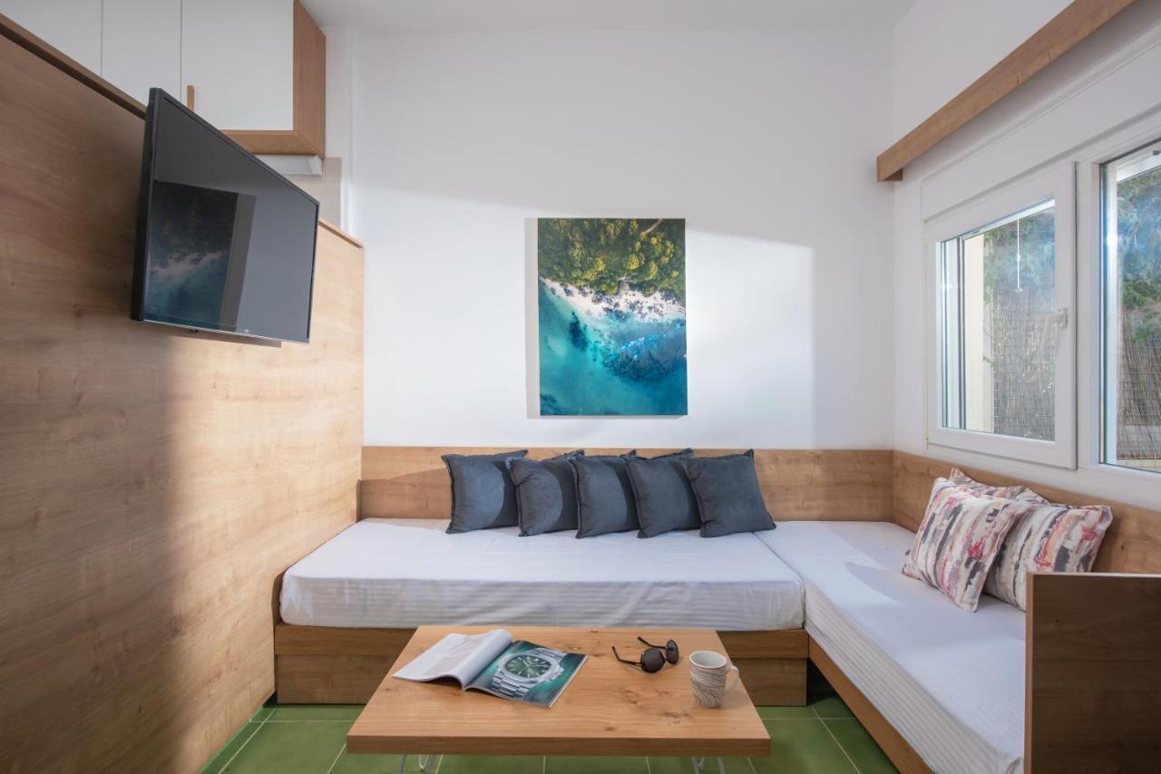 4 Elements Holiday Homes 赫索尼索斯 外观 照片